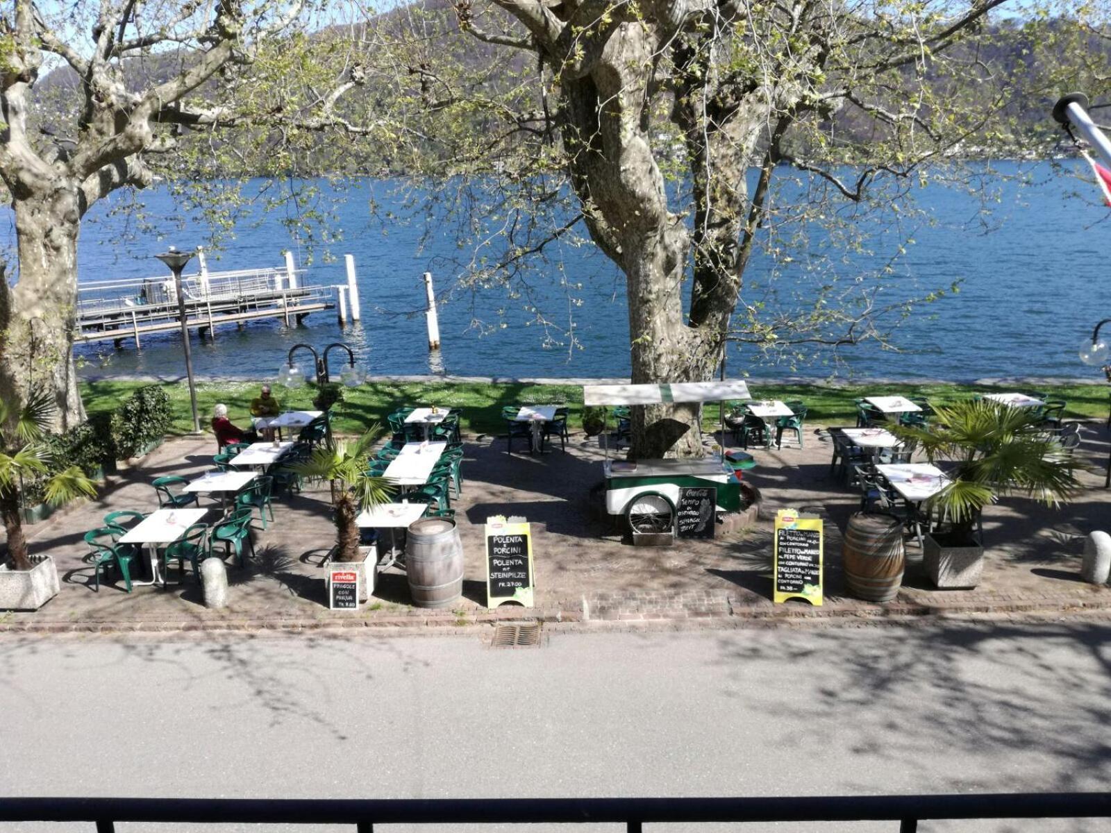 Osteria Battello Hotell Caslano Eksteriør bilde