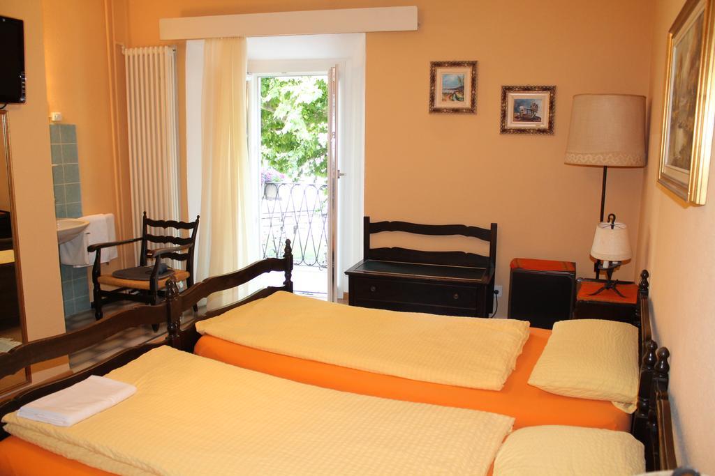 Osteria Battello Hotell Caslano Eksteriør bilde
