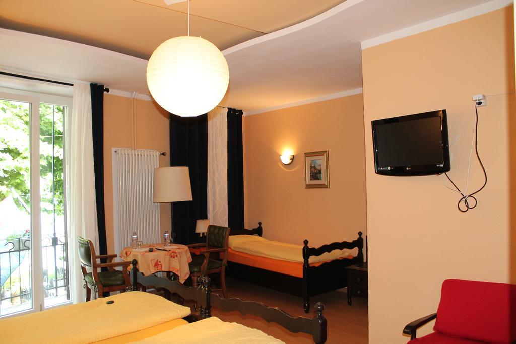 Osteria Battello Hotell Caslano Eksteriør bilde